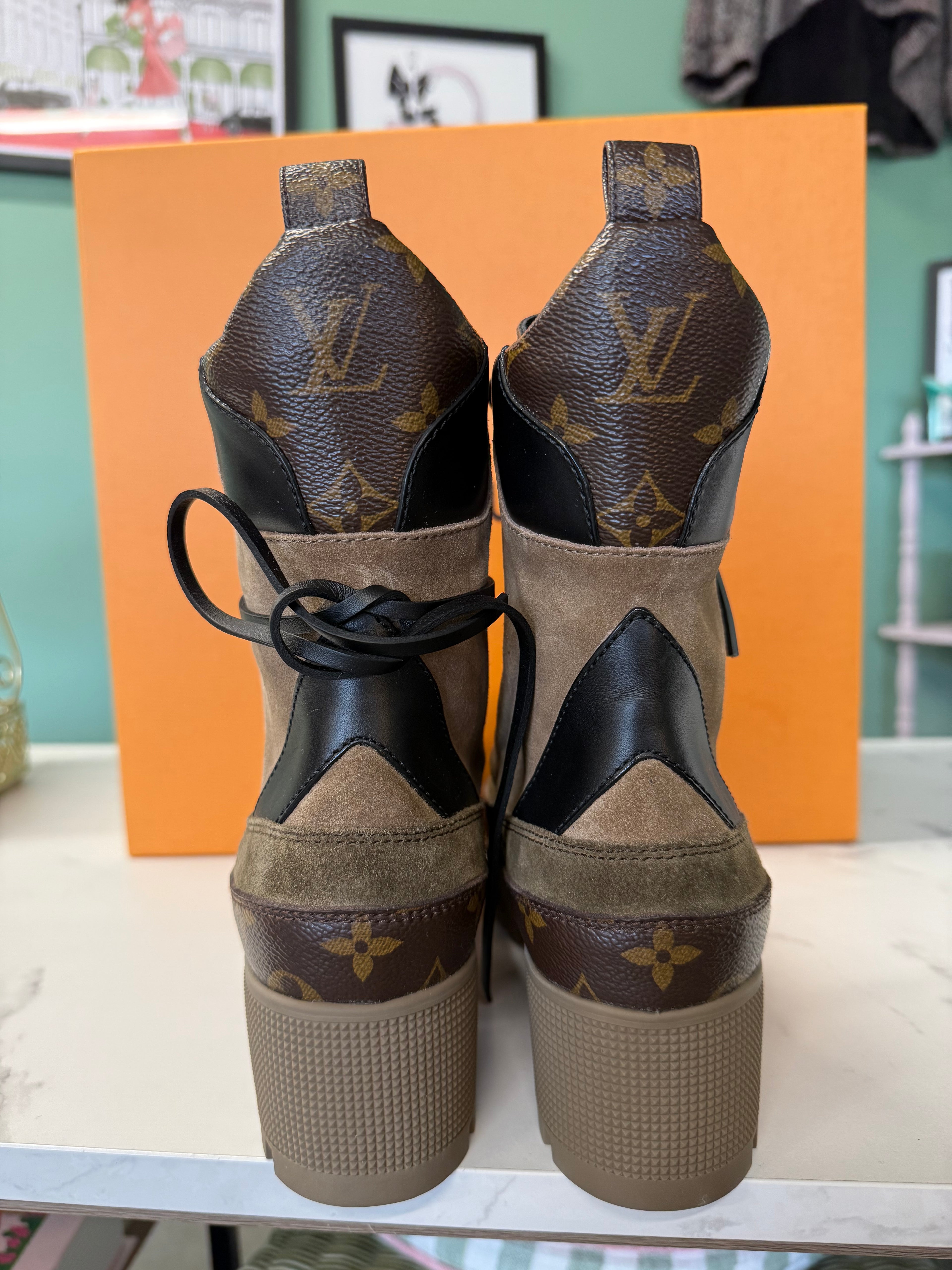 Louis Vuitton Laureate Platform Desert Boots  UK 5