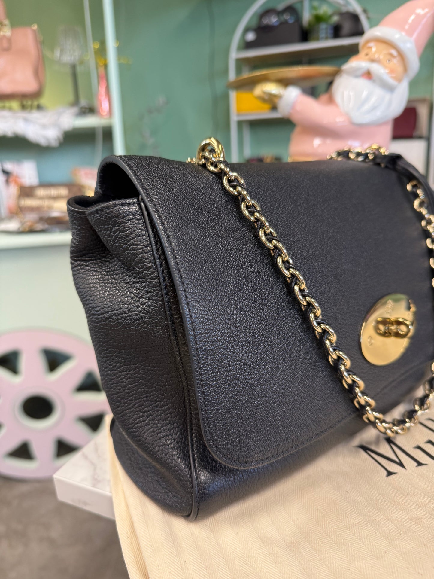 Mulberry Medium Lily