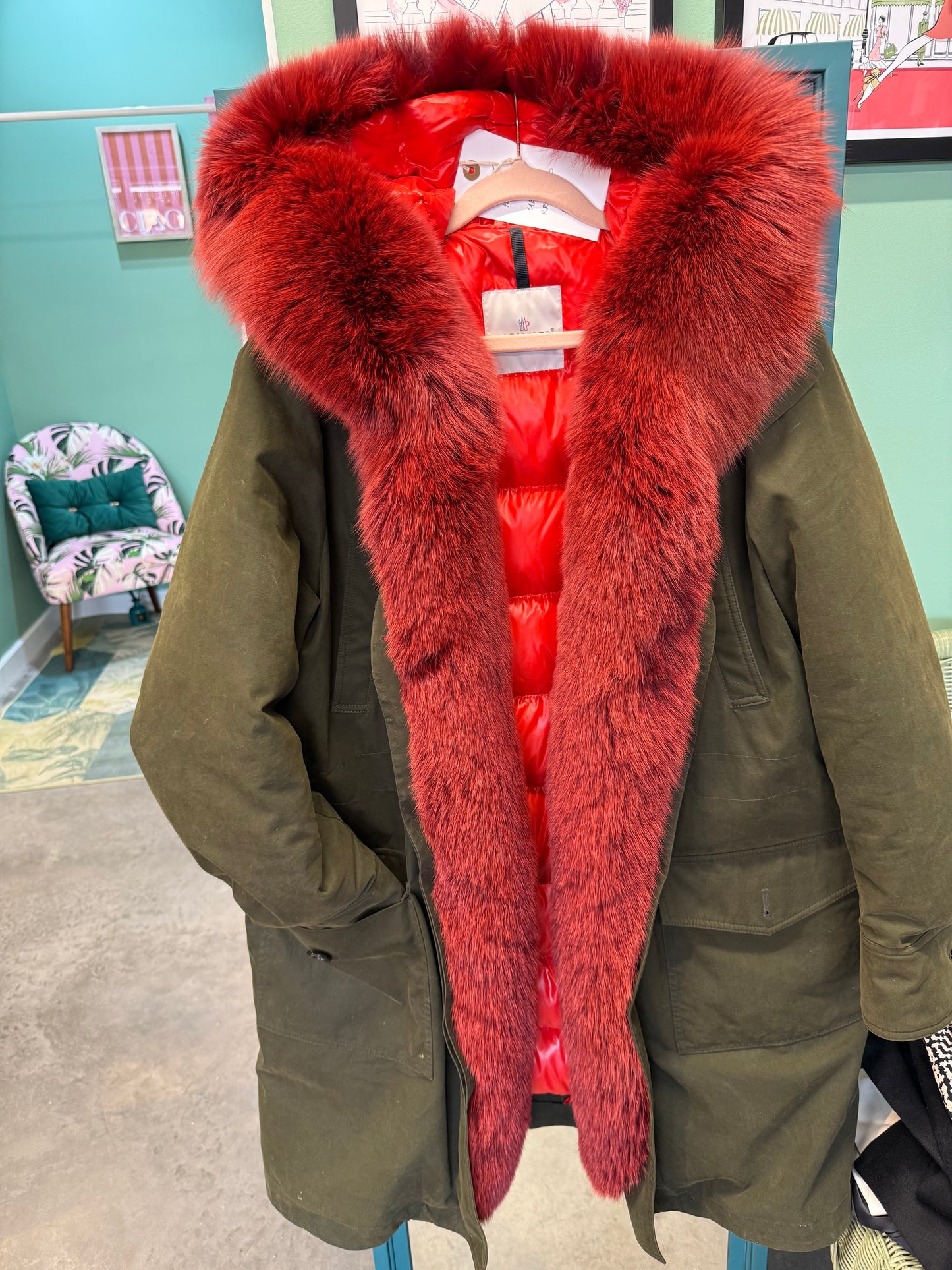 Moncler Faux-Fur Trim Parka Coat – Khaki &amp; Red | UK 10–14 (Medium)