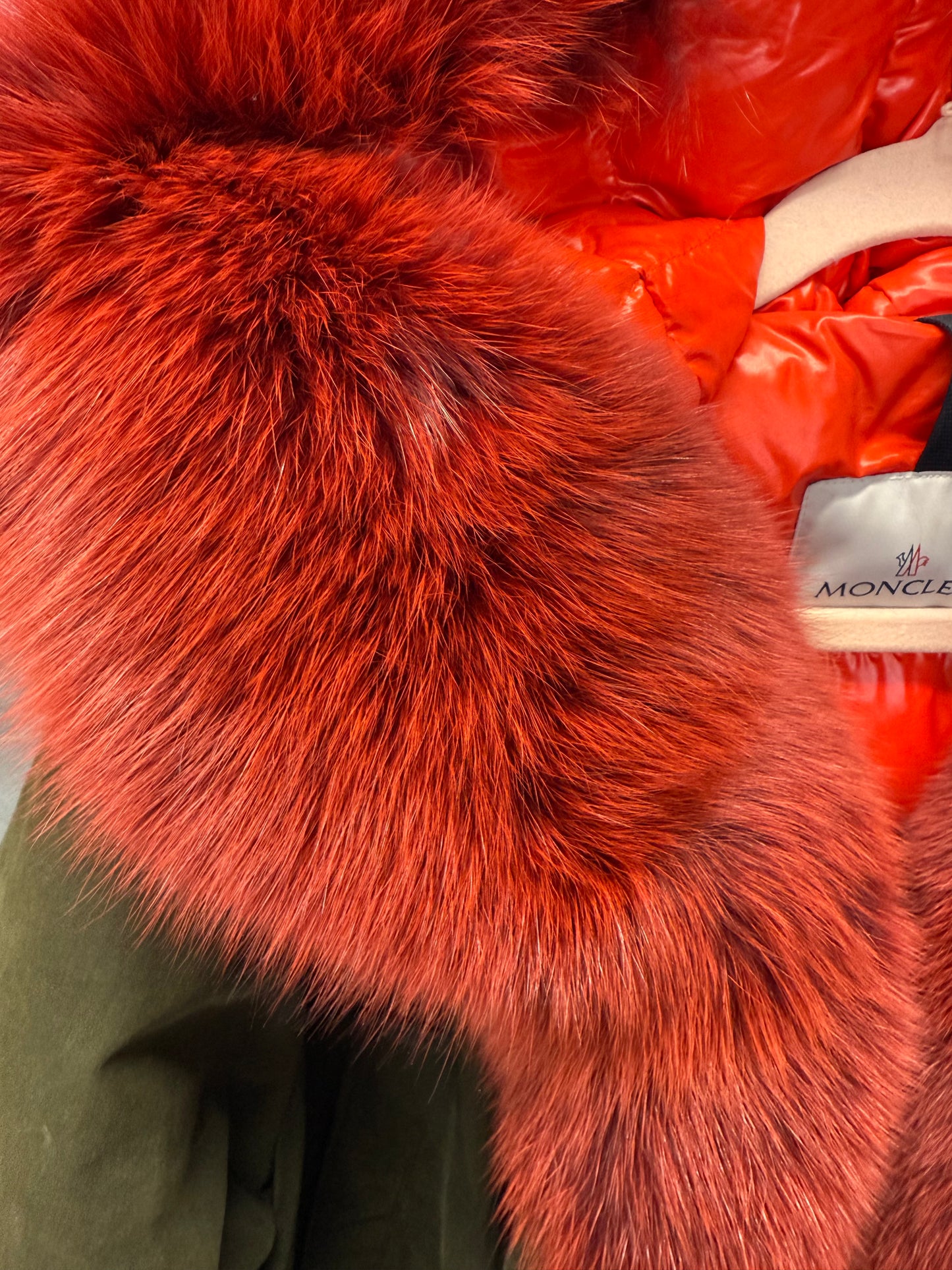 Moncler Faux-Fur Trim Parka Coat – Khaki &amp; Red | UK 10–14 (Medium)