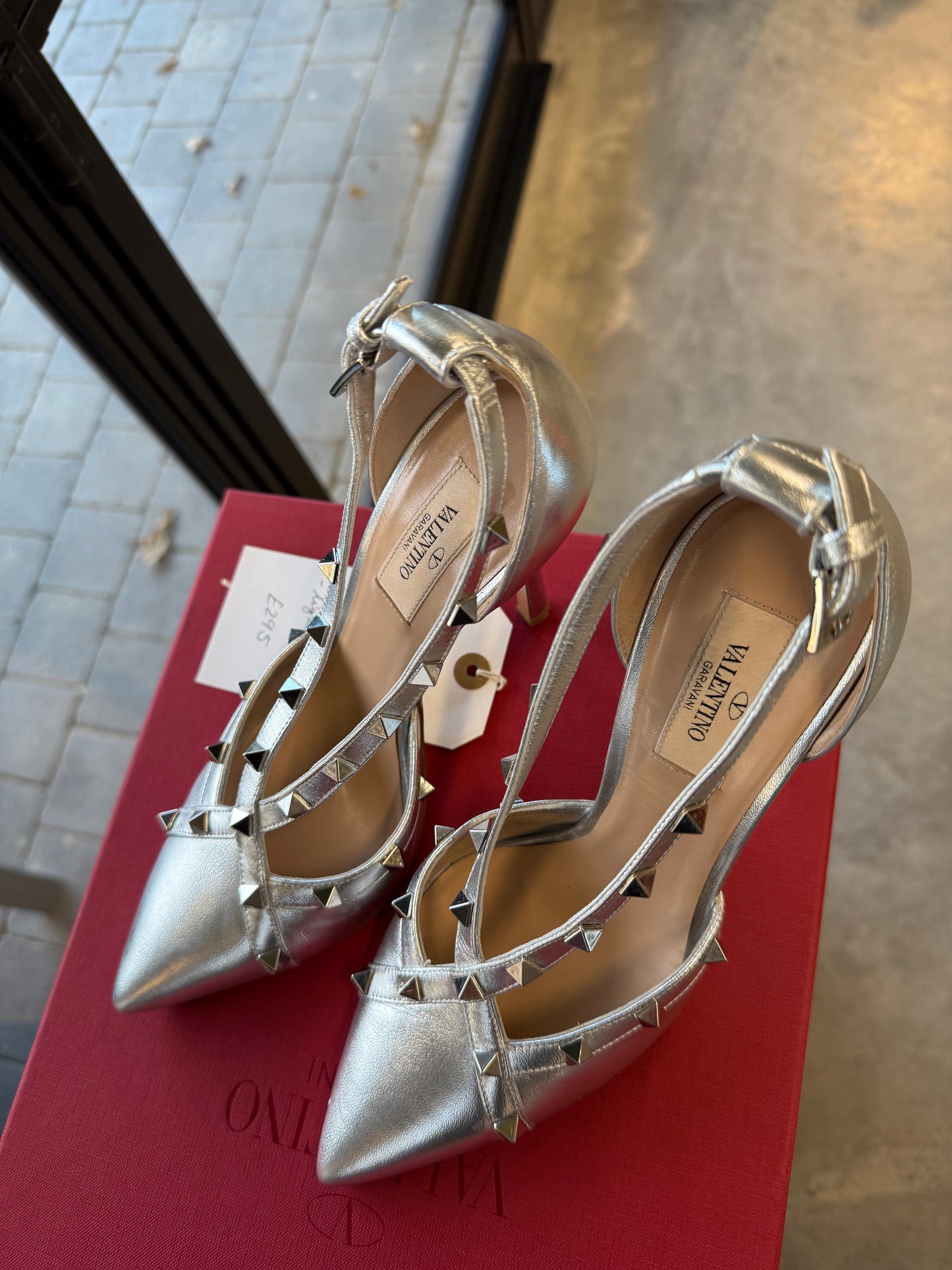Valentino Garavani Rockstud Heels – Silver Leather | UK 6 / EU 39 | Boxed