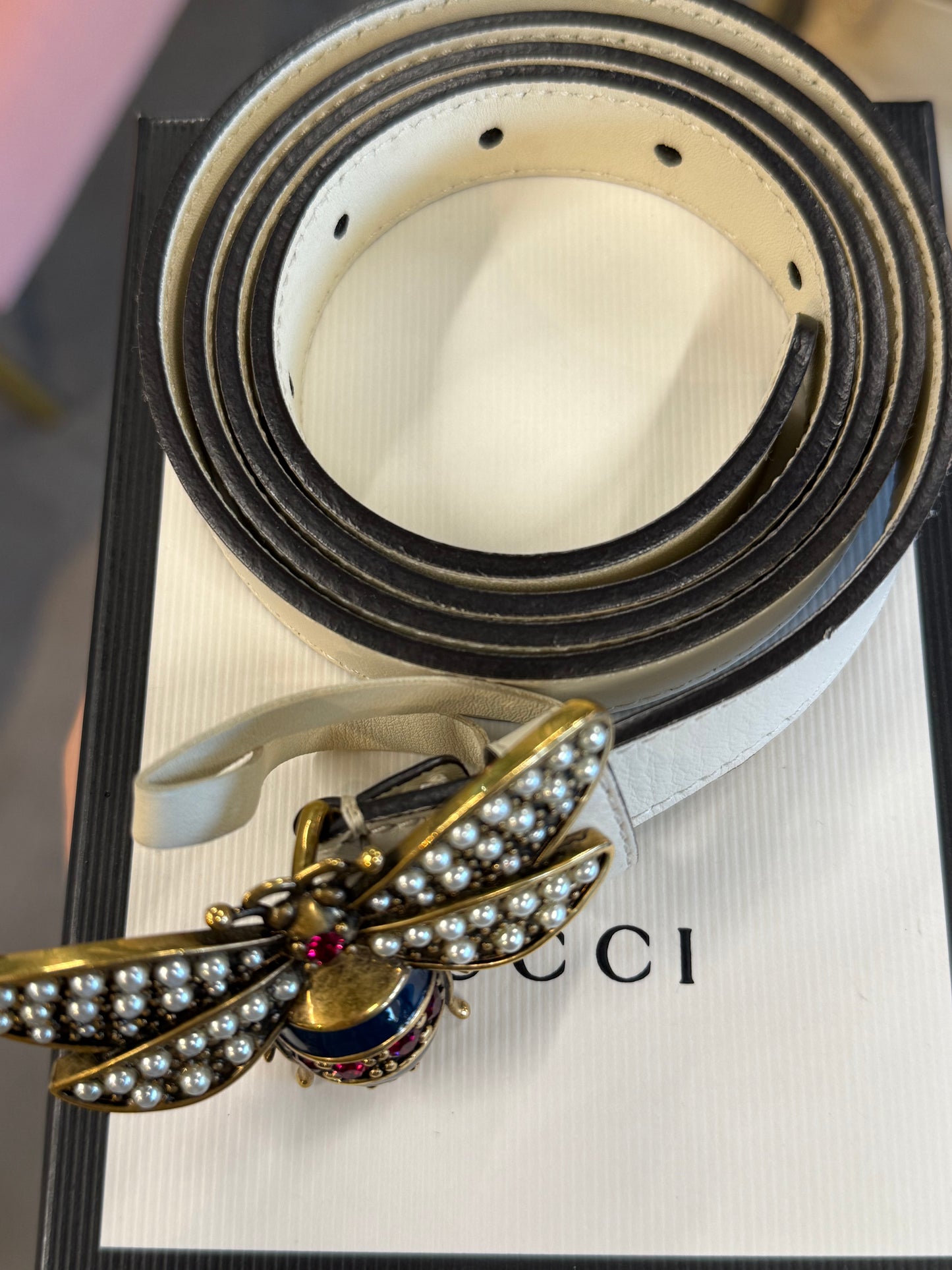Gucci Embellished Bee Belt – White Leather | UK Size 10 | Boxed
