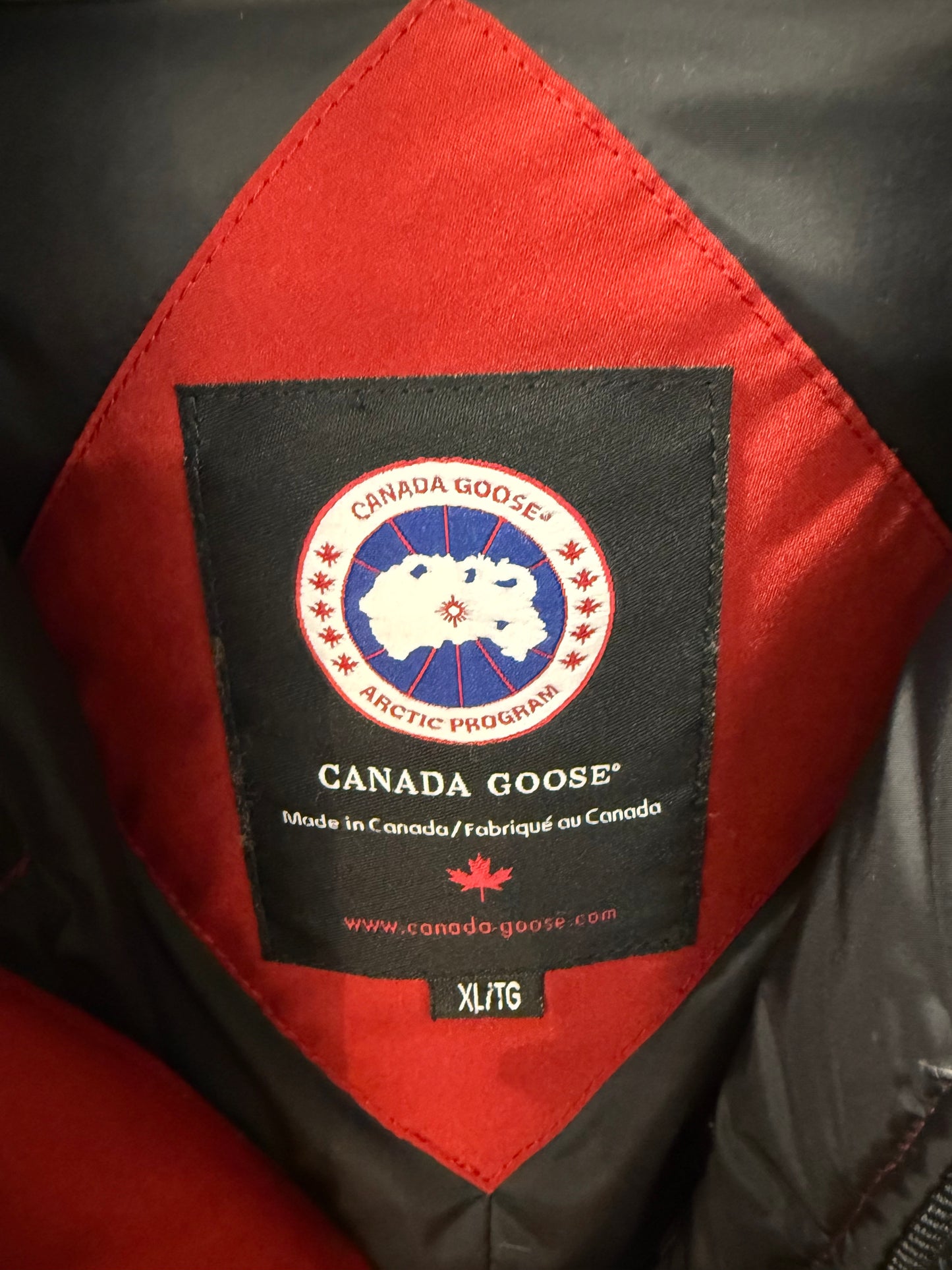 Canada Goose Fur-Trim Parka – Red | Size XL