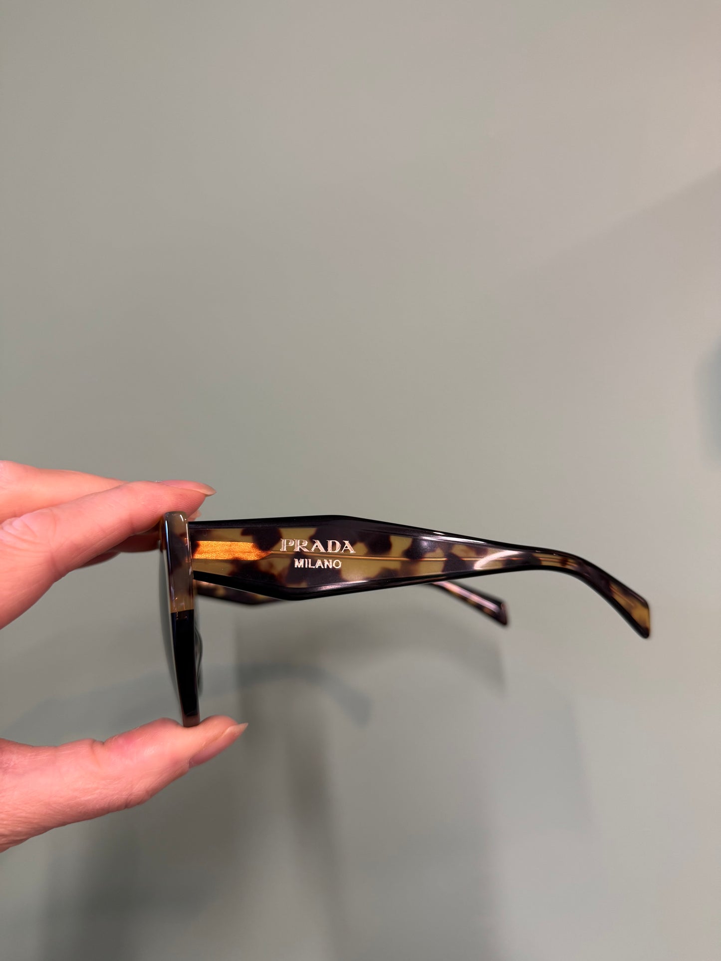 Prada Cat-Eye Sunglasses – Tortoiseshell