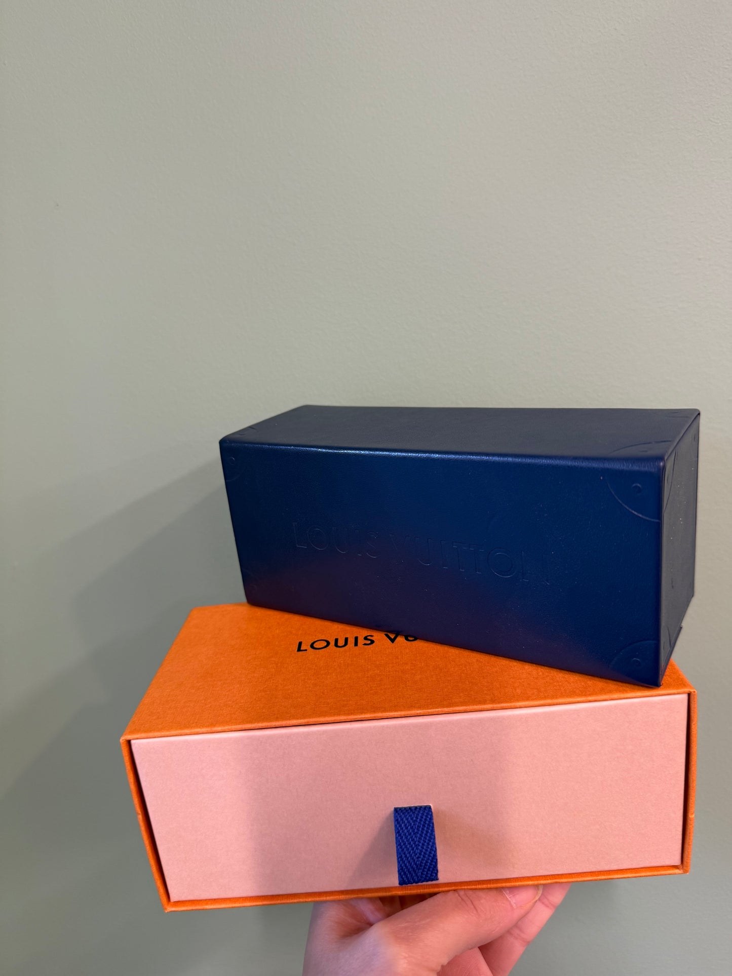 Louis Vuitton Oversized Square Sunglasses – Black