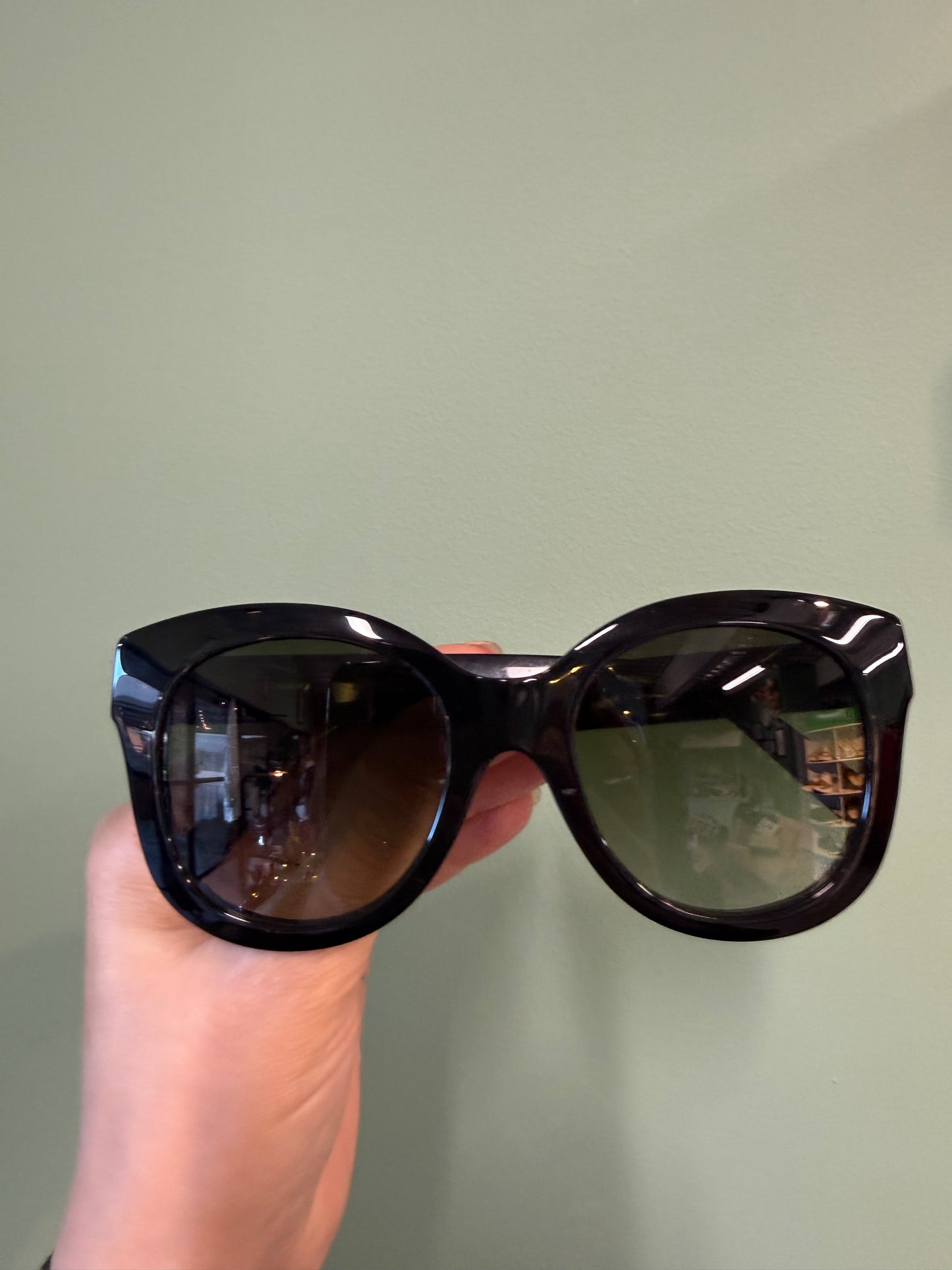 Louis Vuitton Oversized Square Sunglasses – Black