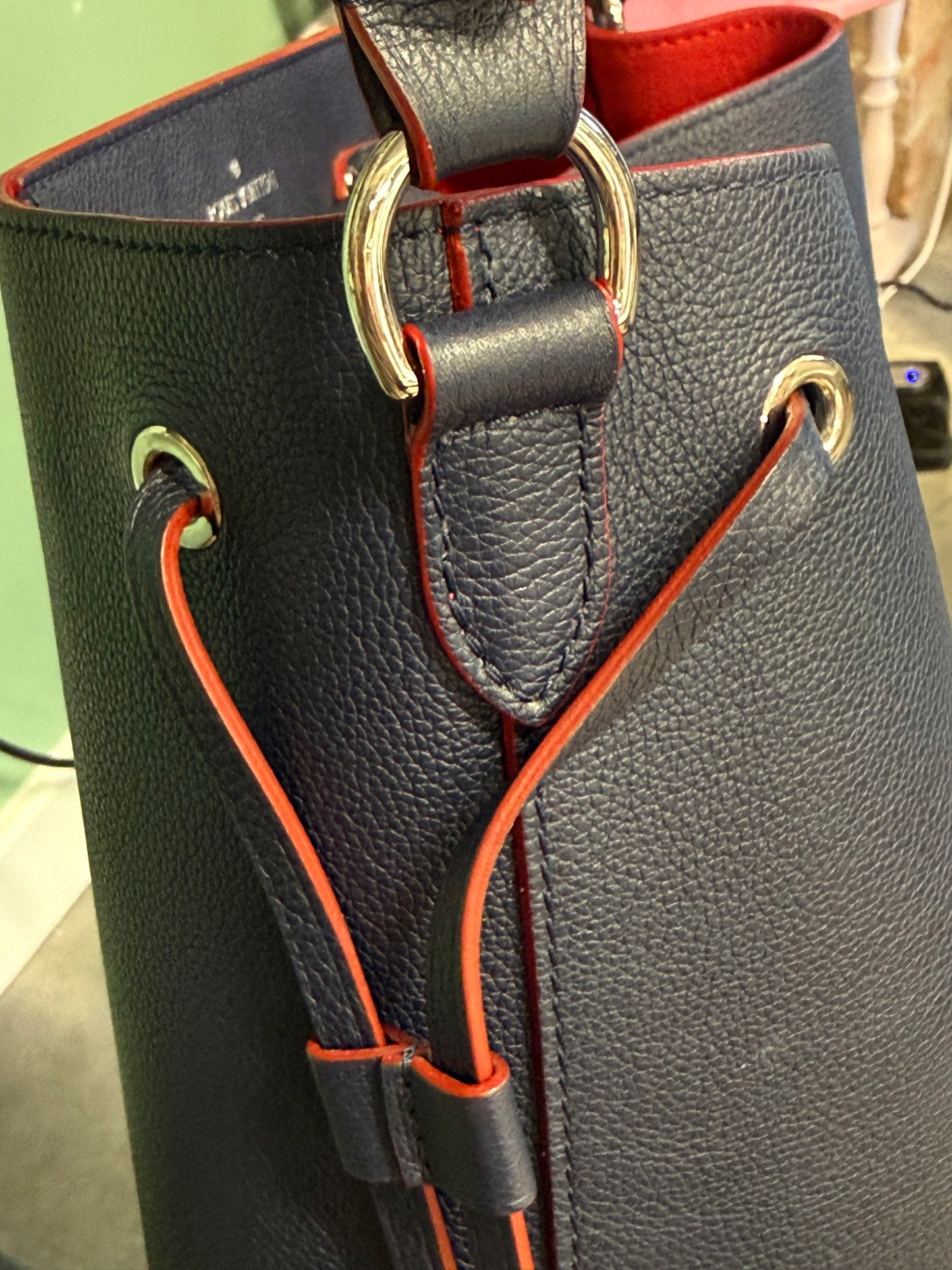 Louis Vuitton Lockme Bucket Bag – Medium