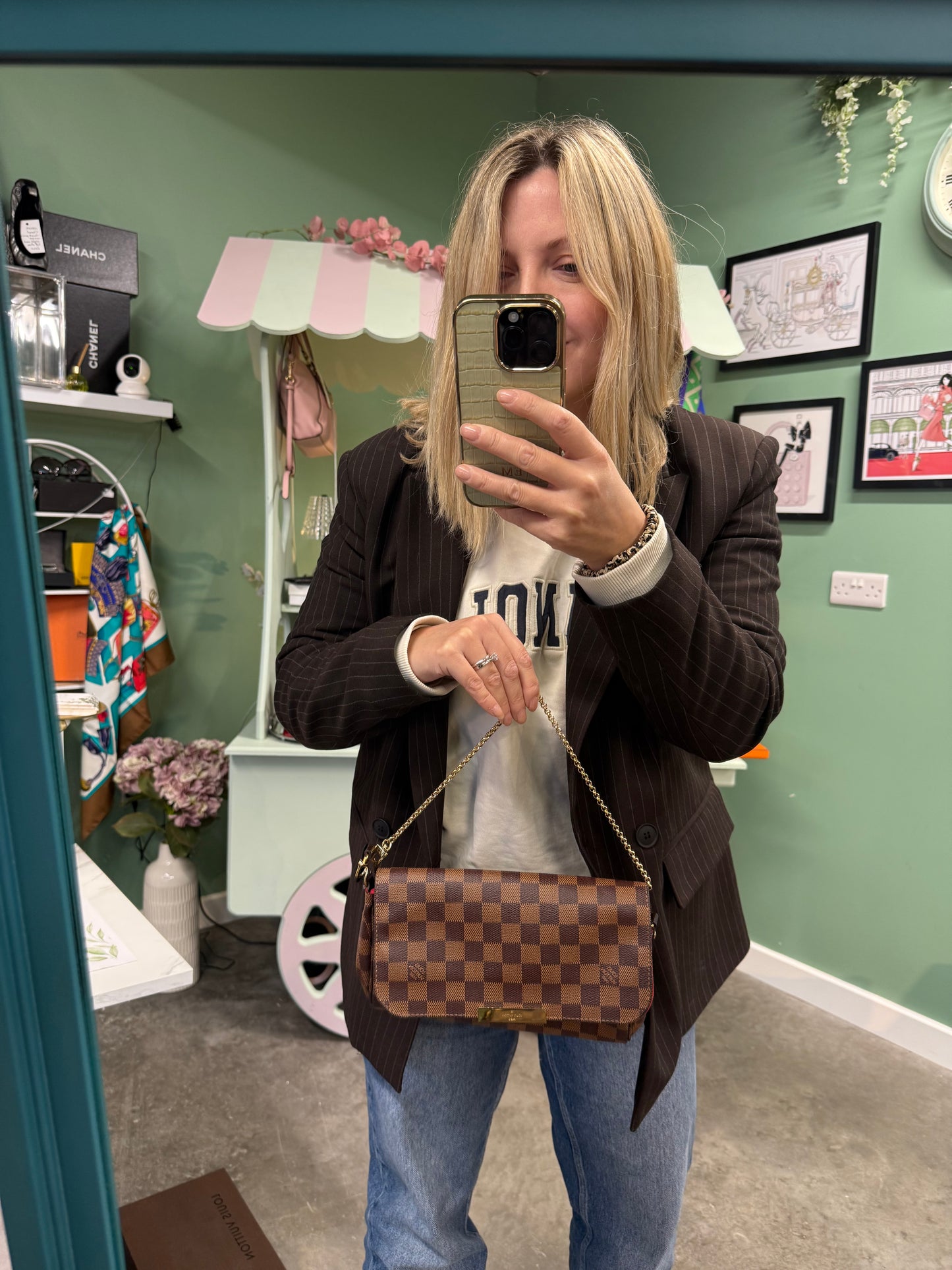 Louis Vuitton Favourite – Damier Ebene