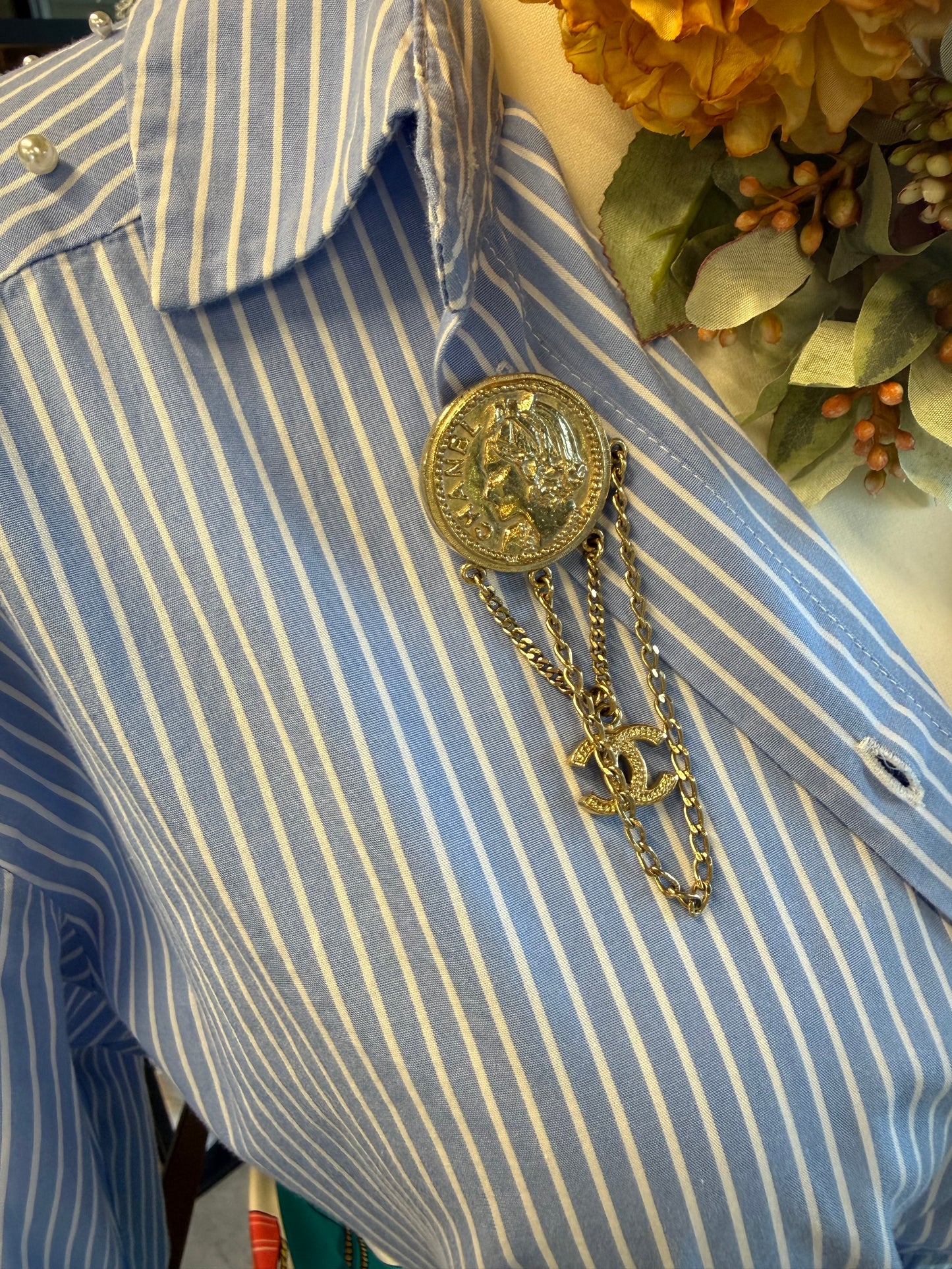 Chanel 1993 Vintage Coin and Chain Brooch